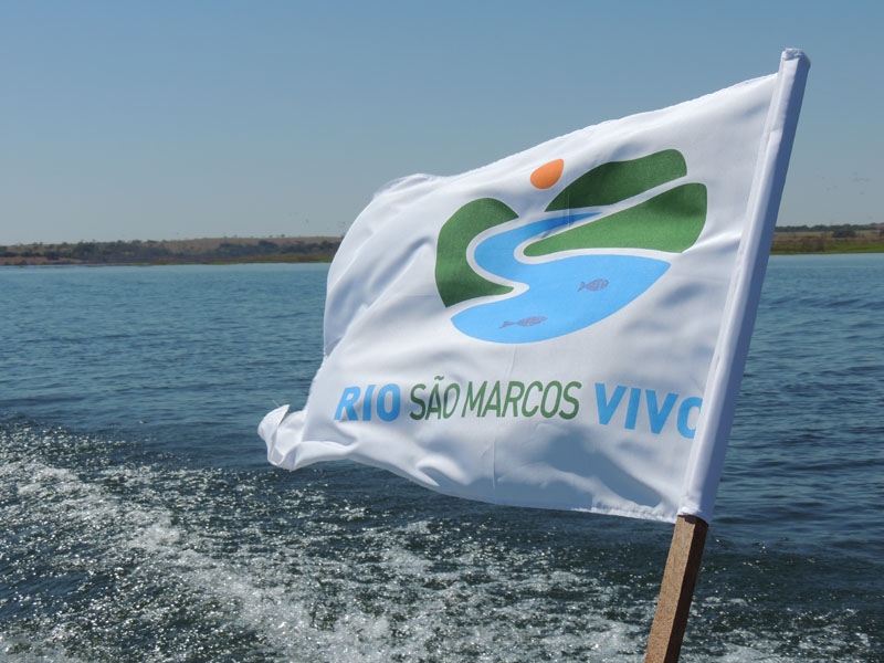 ONG Mover promove descida no rio São Marcos