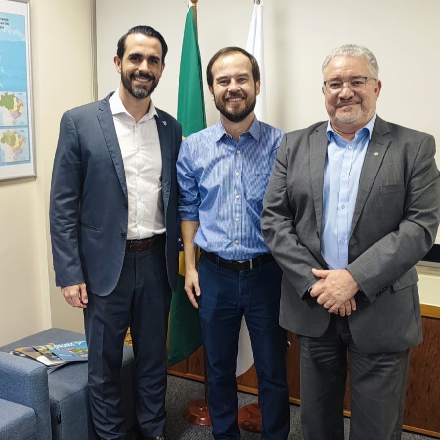 Presidente do CBH Paranaíba fala sobre projetos e parcerias com diretores da ANA em Brasília